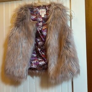 Cute furry vest for Fall!!